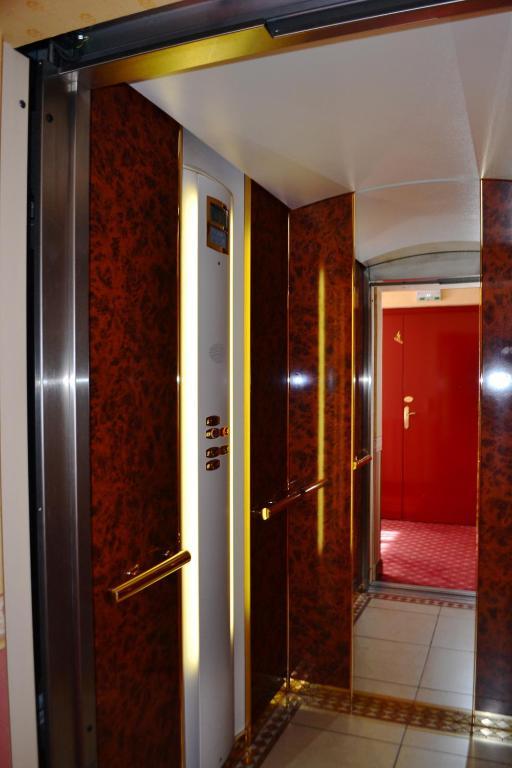 Coq Hotel Монтрей-сюр-Мер Экстерьер фото